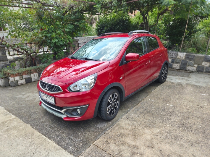 Mitsubishi Space Star Cross