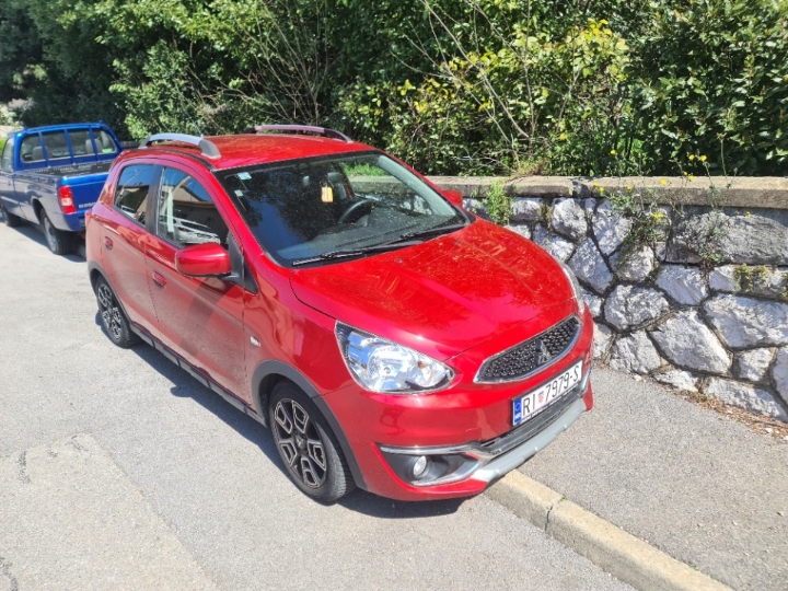 Mitsubishi Space Star Cross limited