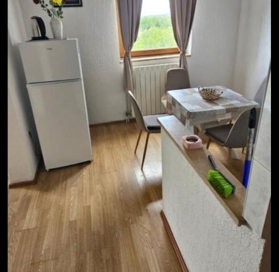 Iznajmljujem stan u Malinskoj