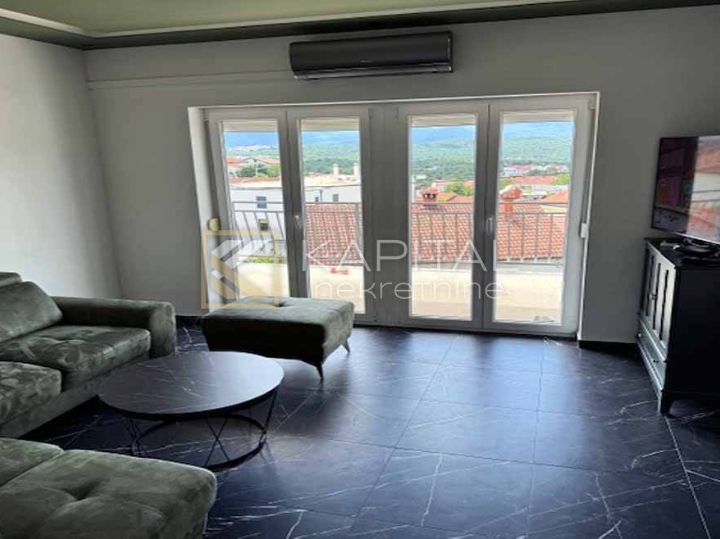 Viškovo centar, kuća s dva uređena stana