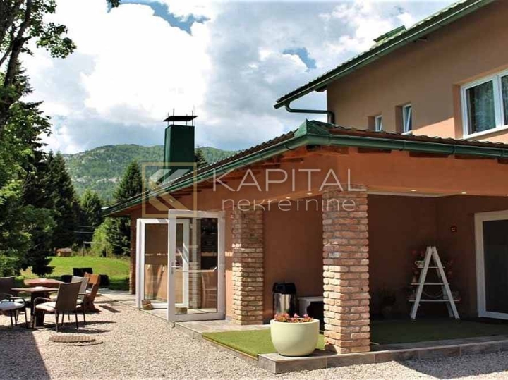 Bjelolasica - mali hotel sa 6.000 m2 terena