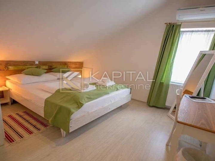 Bjelolasica - mali hotel sa 6000 m2 terena