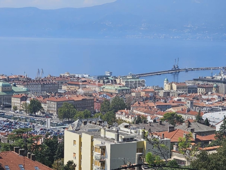 Rijeka, Bulevard, stan u novogradnji na odličnoj lokaciji