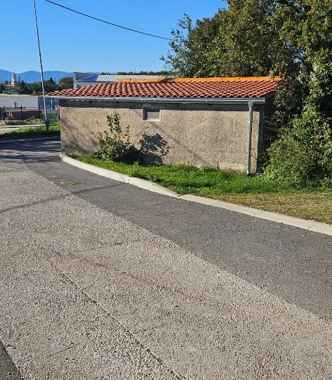 Garaža-slobodna od 01.04.26.