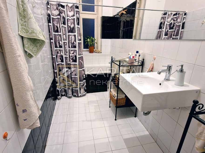 Rijeka, Centar, komforan 1S+DB, 78 m2