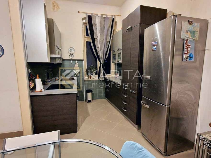 Rijeka, Centar, komforan 1S+DB, 78 m2