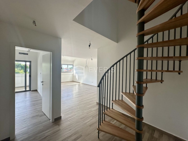 Kastav, dvoetažni stan 108 m2