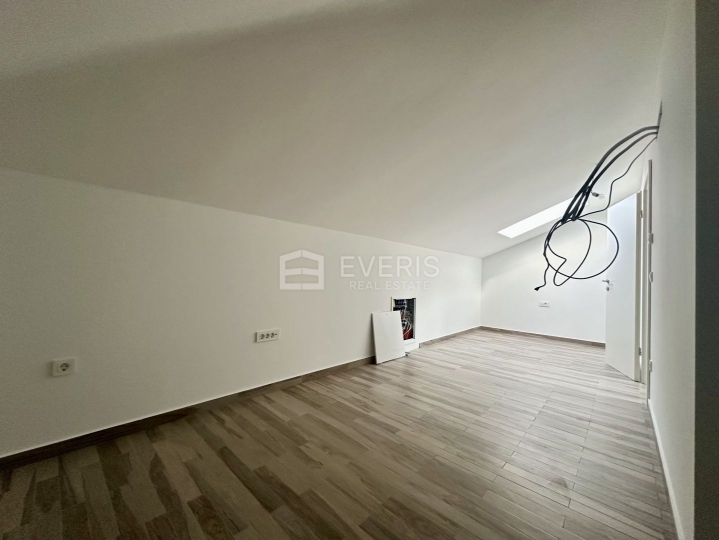 Kastav, dvoetažni stan 108 m2