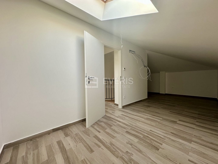 Kastav, dvoetažni stan 108 m2