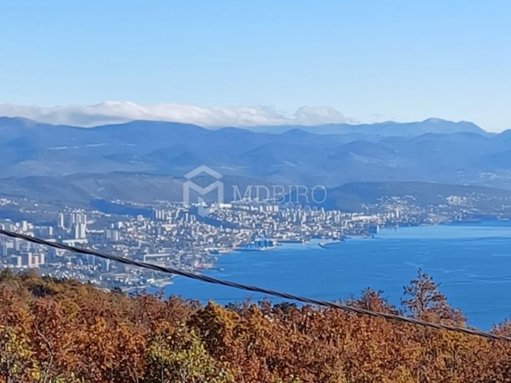 Opatija, Veprinac - kuća u zelenilu s pogledom na cijeli Kvarner