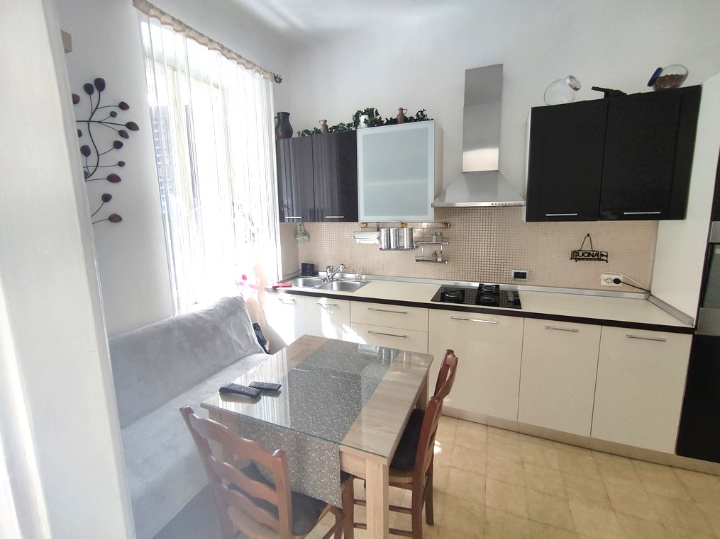 Centar, 33 m2, 1S KL, 400€