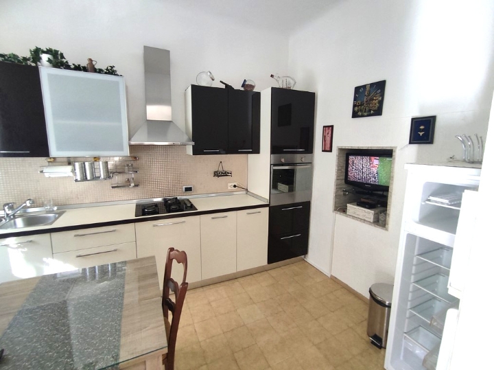 Centar, 33 m2, 1S KL, 400€