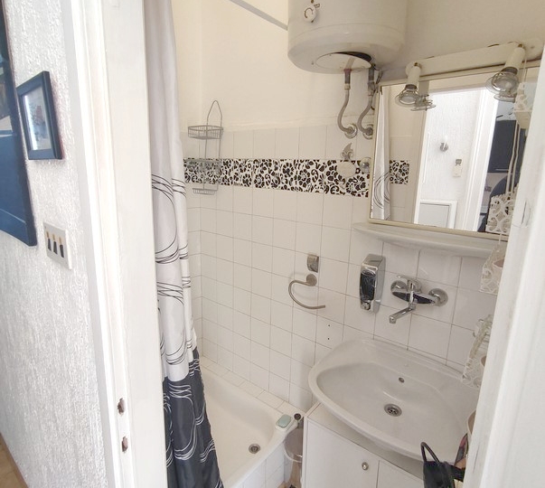 Centar, 33 m2, 1S KL, 400€