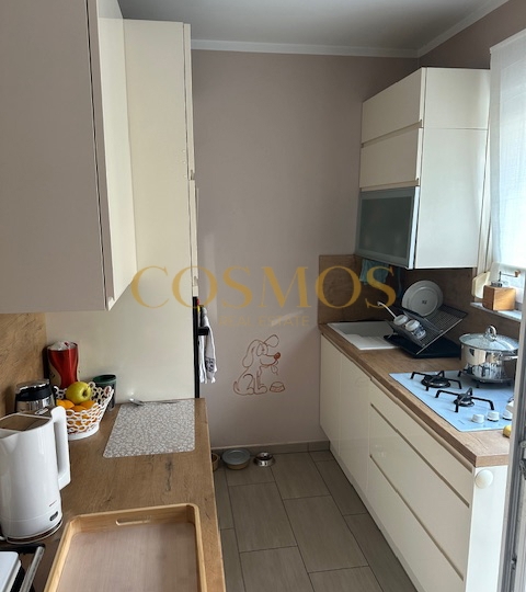 Kostrena, prekrasna kuća u nizu 111 m2