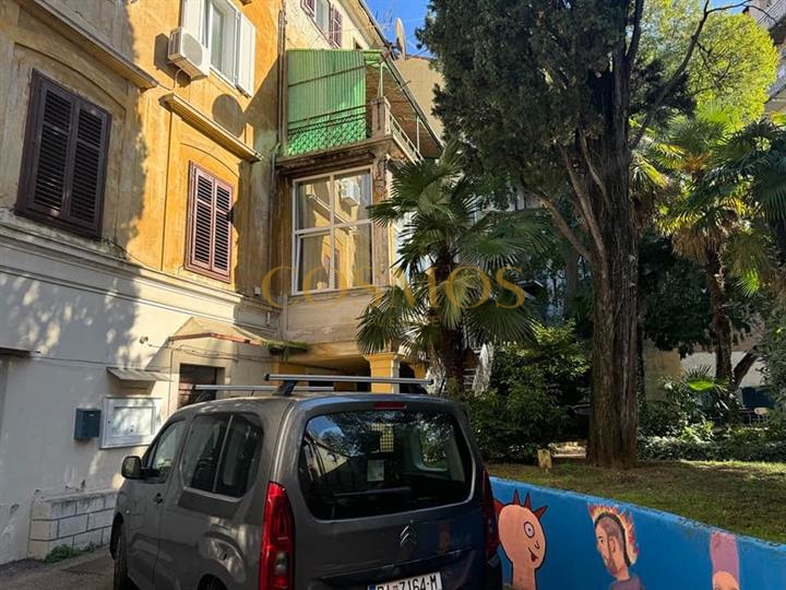 Rijeka, Centar, stan od 85 m2