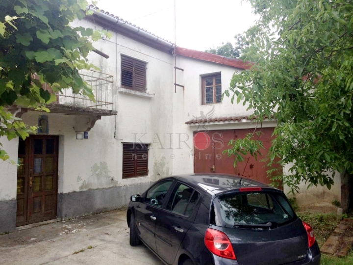 Lisac, samostojeća, kuća, 70.000€