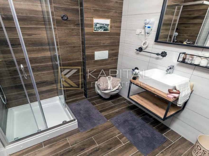 Rijeka, Korzo, dva uređena apartmana