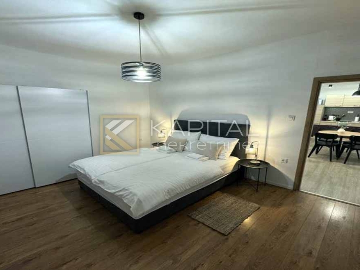 Rijeka, Korzo, dva uređena apartmana