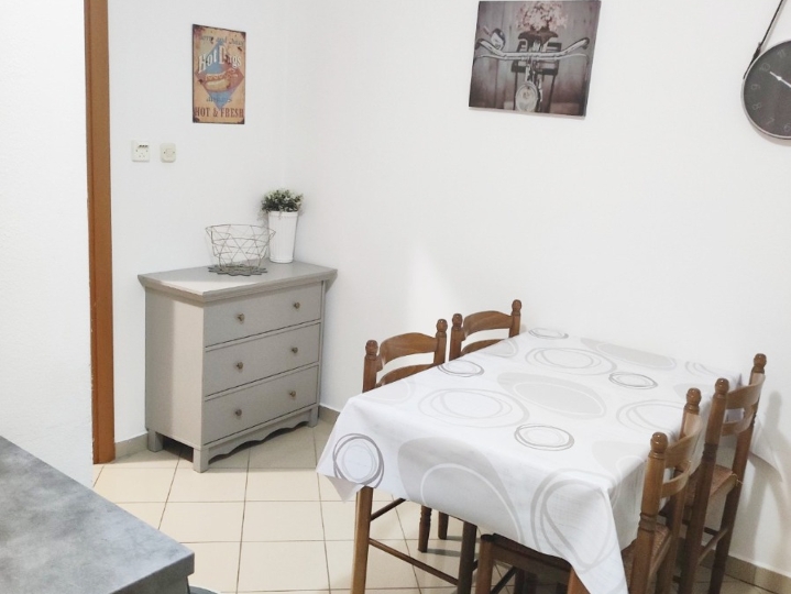 Belveder, 2S kl., 50m2, 600€