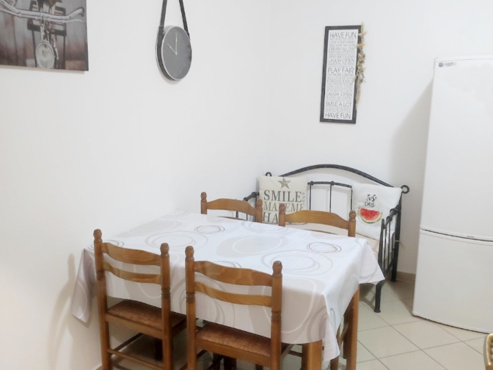 Belveder, 2S kl., 50m2, 600€