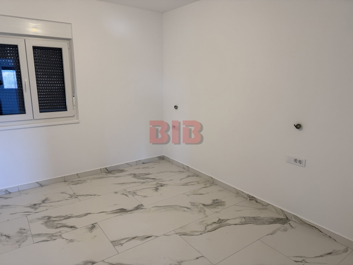 Otok Krk-Čižići, 3S+DB, kvalitetna novogradnja, 1. kat, parking