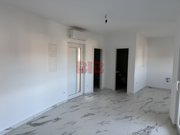 Otok Krk-Čižići, 3S+DB, kvalitetna novogradnja, 1. kat, parking