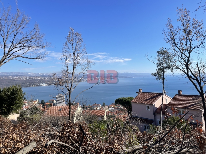 Opatija, atraktivan teren za gradnju vile ili stanova