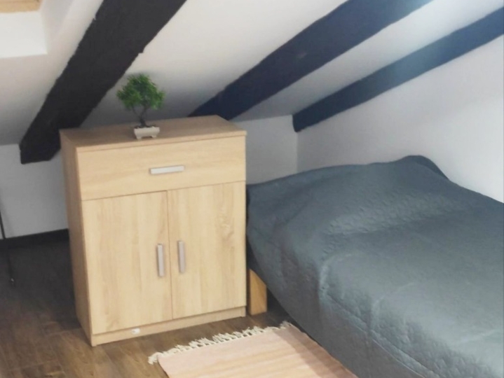 Centar, za 10-12 radnika, 200 €+rež.