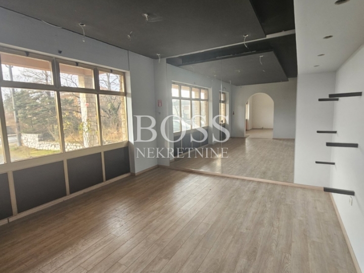 Kukuljanovo, stambeno-poslovni objekt 360m2, prilika!