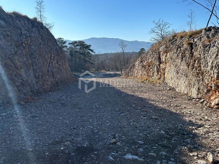Građevinsko zemljište 2500 m²