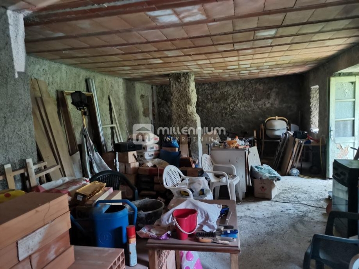G. kotar, Lič, 110 m2, samostojeća kuća