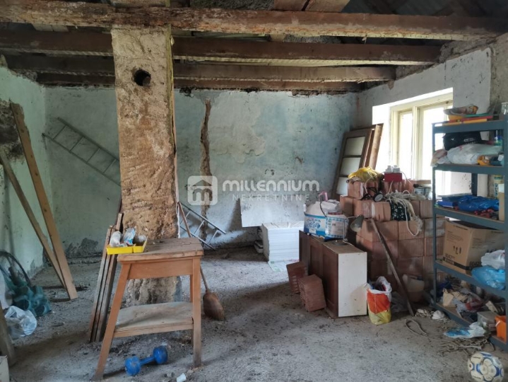 G. kotar, Lič, 110 m2, samostojeća kuća