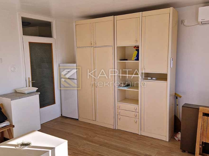 Srdoči, kompletno uređena garsonijera!