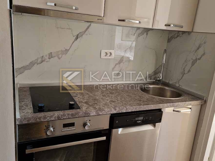 Srdoči, kompletno uređena garsonijera!