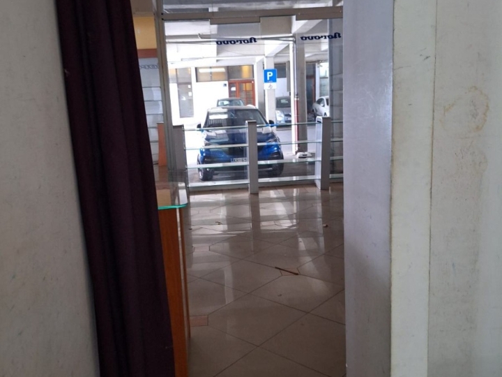Zagreb-Siget, posl. prostor 308 m2