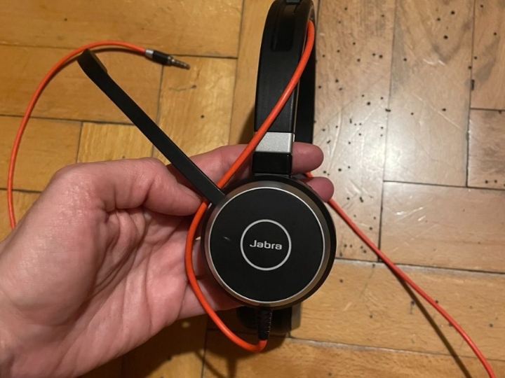 DELL 7440 + skoro nov - hitno