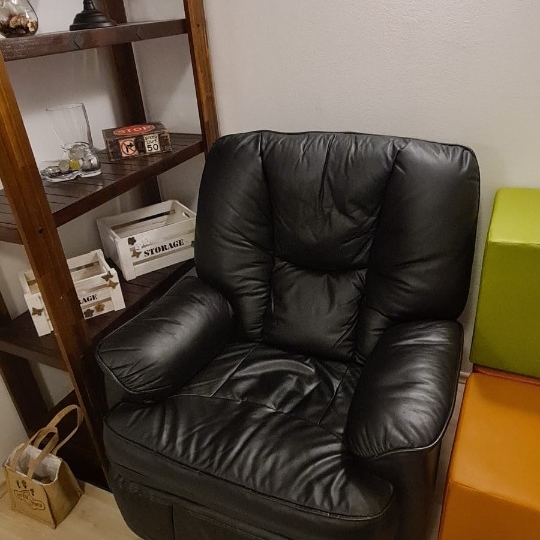 Kožne fotelje / relax hitno