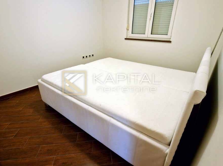 Marinići, dvoetažni stan od 170 m2