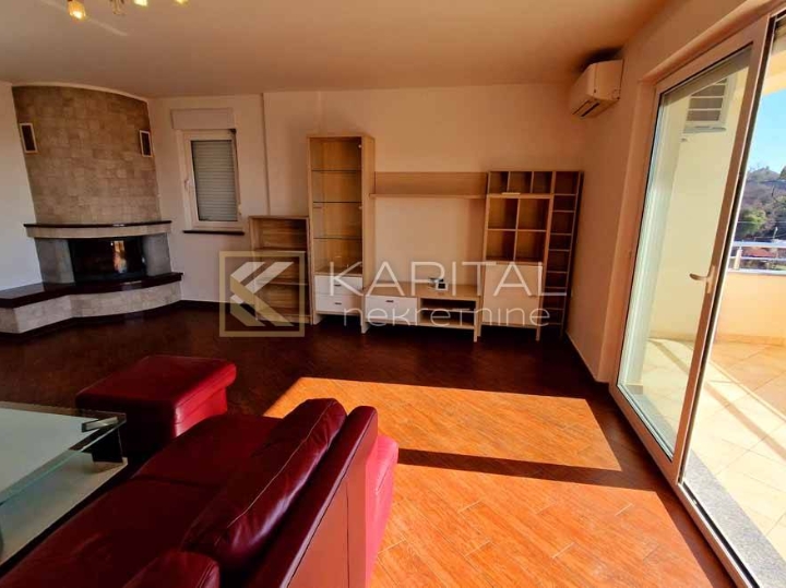 Marinići, dvoetažni stan od 170 m2