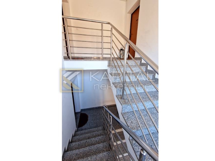 Marinići, dvoetažni stan od 170 m2