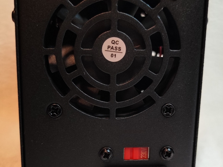 Laboratorijski ispravljač 32V/10A