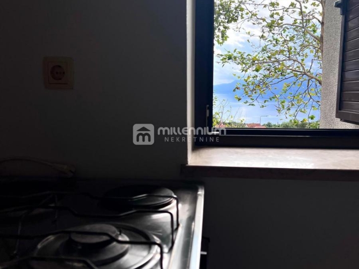 Rešetari, 74 m2, 3S stan s balkonom i pogledom na more