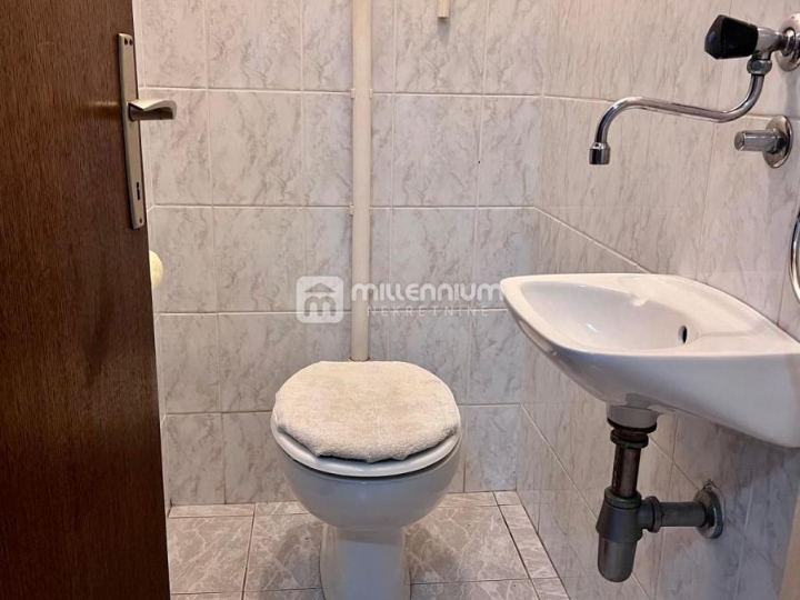 Rešetari, 74 m2, 3S stan s balkonom i pogledom na more