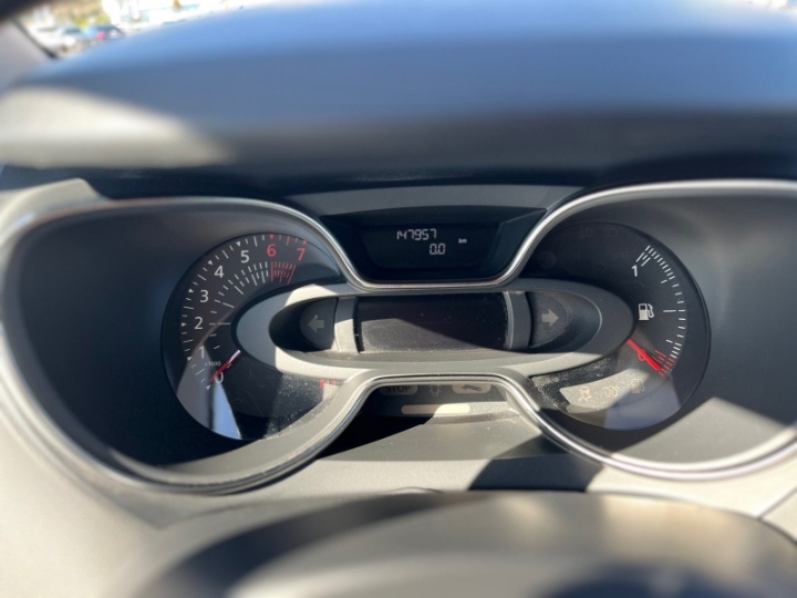 Renault Captur Limited - reg godinu