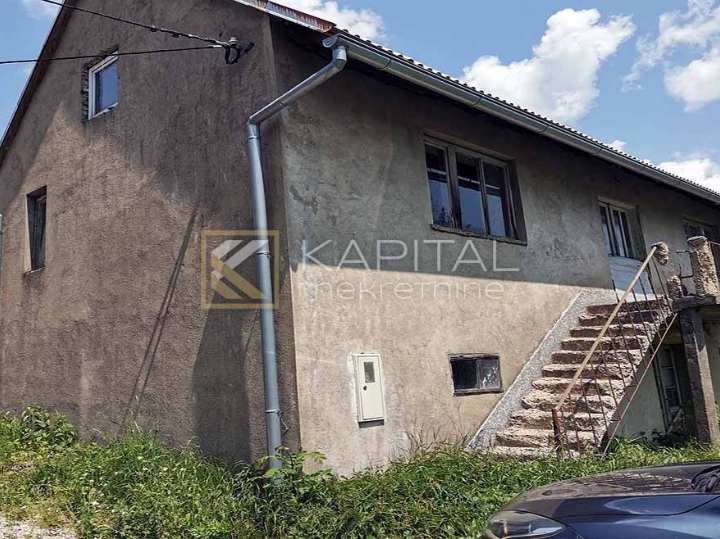 Fužine, Lič - interesantna kuća