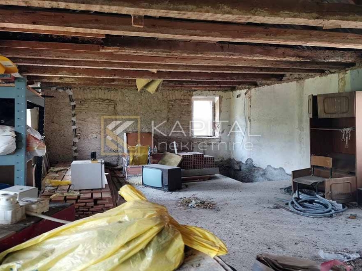 Fužine, Lič - interesantna kuća