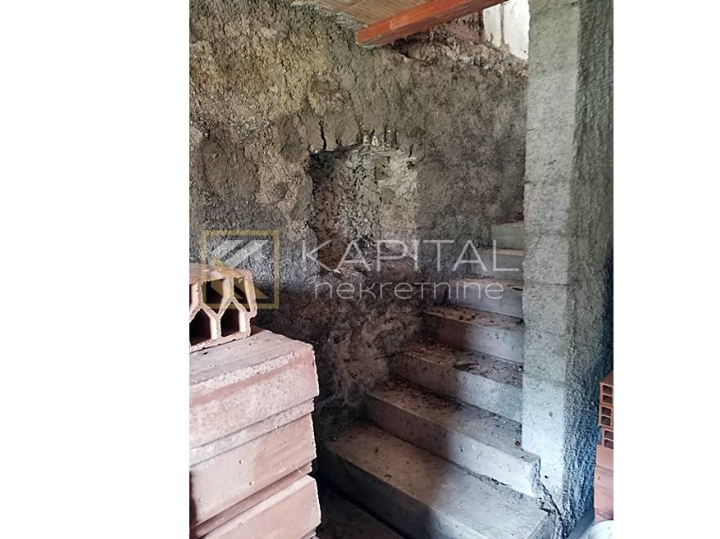 Fužine, Lič - interesantna kuća