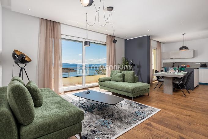 Kraljevica, 453 m2, vila s bazenom, prvi red do mora