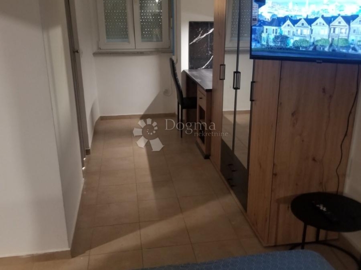 Centar, 37.37m2, 1S+DB, adaptiran Korzo na par koraka