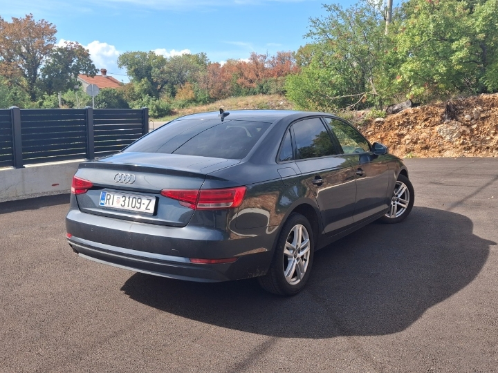 Audi A4, 2.0 tdi, B9, S-tronic odličan